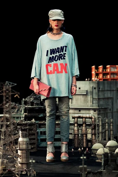 Look 17